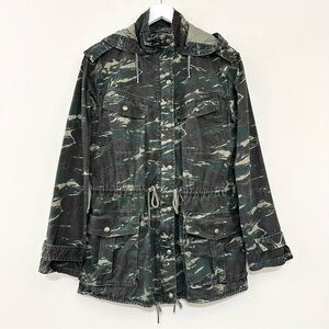 Talula Aritzia Camo Jacket Military Style Zip Up